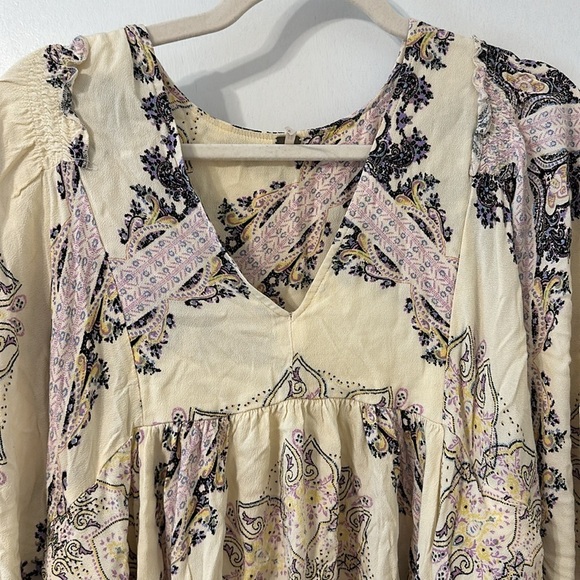 Free People Top with pockets! - Picture 2 of 7